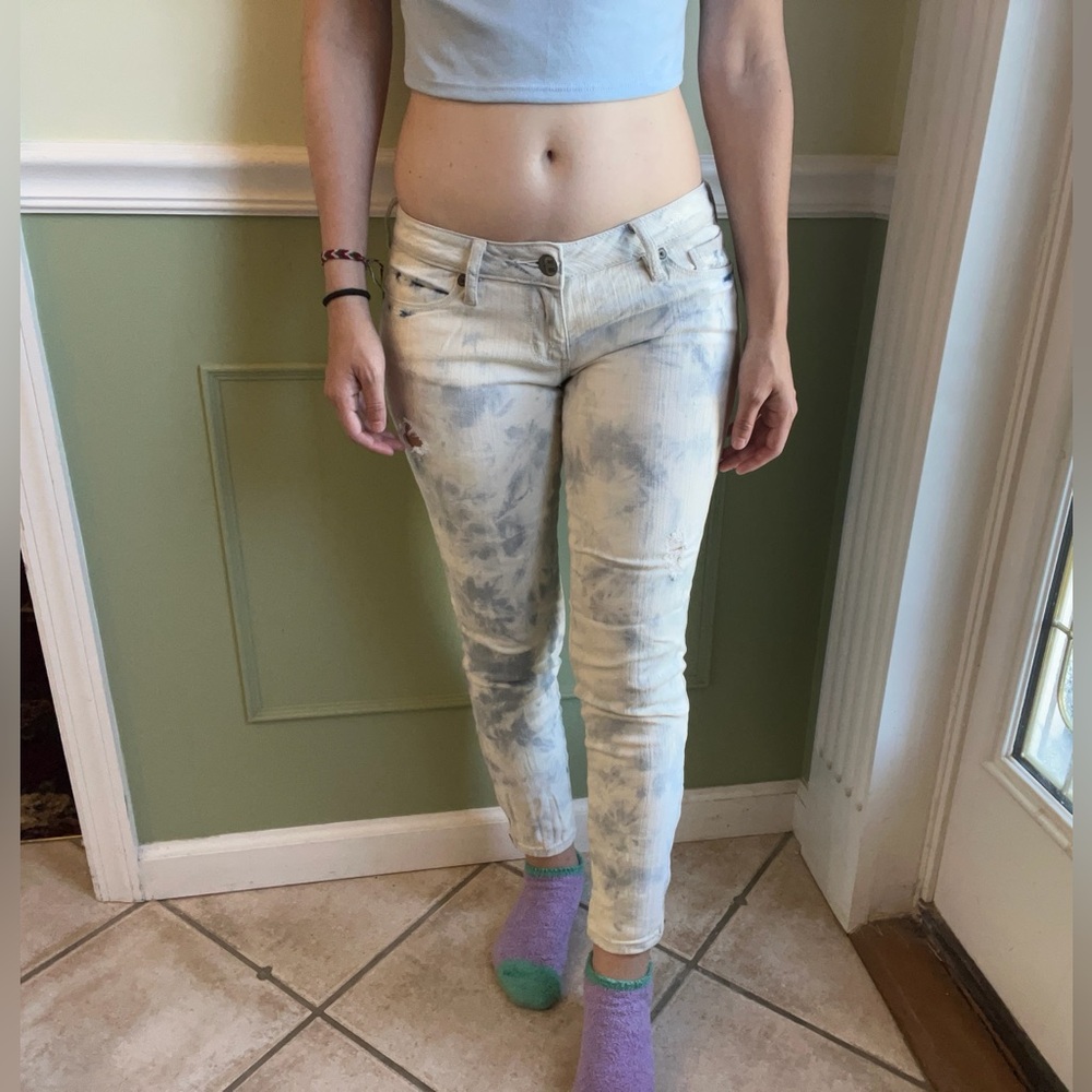 Bullhead acid wash cropped jeans